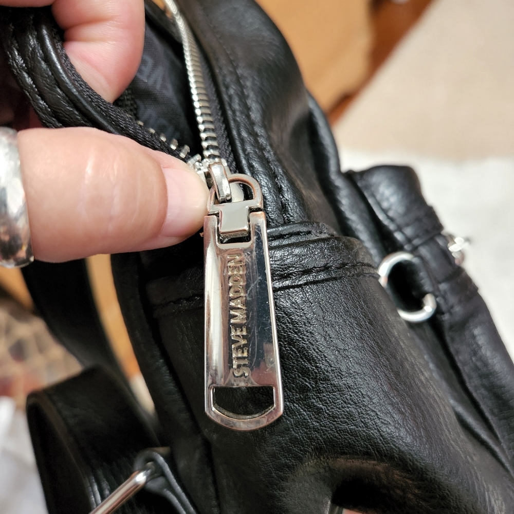 Steve Madden/ Mini Backpack - Picture 6 of 7